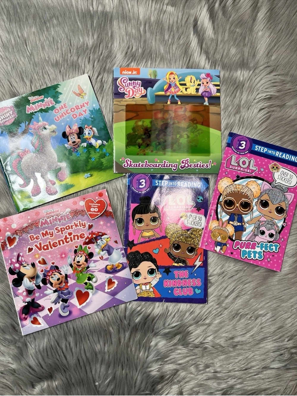 Various Children’s Paper Books Lol Surprise Dolls Minnie Mouse Sunny Day